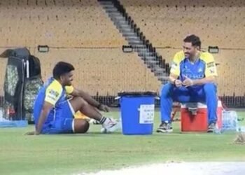 CSK कैंप में पहुंचे संजू सैमसन, एमएस धोनी से लंबी बातचीत का वीडियो वायरल
