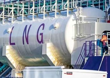 ईरान युद्ध का असर: कतर से एलएनजी सप्लाई रुकी, भारत में गैस संकट की आशंका