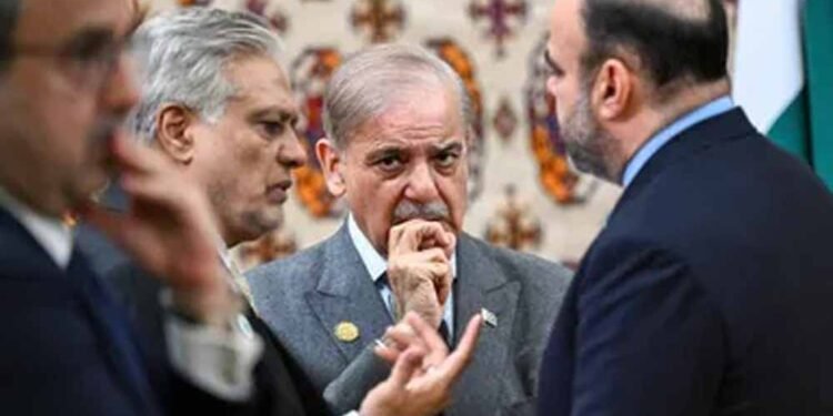 कर्ज के सहारे पाकिस्तान! ईरान से तनाव के बीच सऊदी अरब पहुंचे शहबाज शरीफ