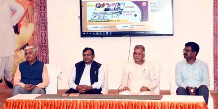 परोपकार, सहयोग और मानवीय संवेदनाओं को प्रोत्साहित करना ही आनंदम का ध्येय : मंत्री परमार