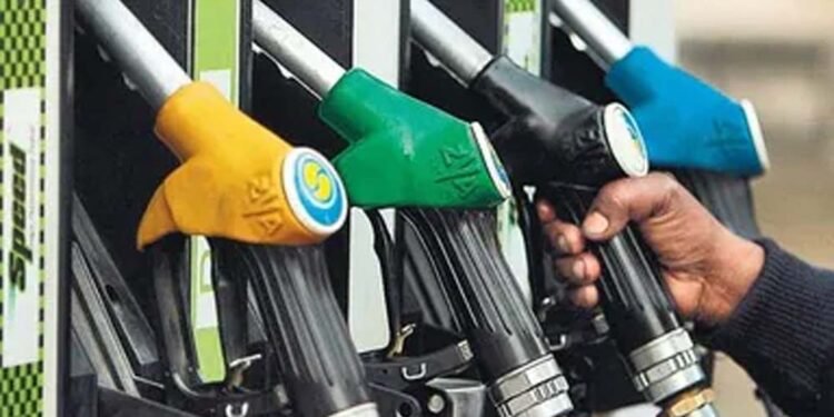 ईरान युद्ध का असर शुरू: पावर पेट्रोल 2 रुपये से ज्यादा महंगा