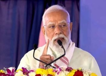 पीएम मोदी का TMC पर हमला: ‘राष्ट्रपति प्रोटोकॉल का उल्लंघन संविधान का अपमान’