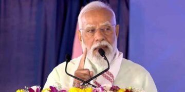 पीएम मोदी का TMC पर हमला: ‘राष्ट्रपति प्रोटोकॉल का उल्लंघन संविधान का अपमान’