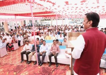 अधोसंरचना विकास के साथ शिक्षा में गुणात्मक विकास आवश्यक – उप मुख्यमंत्री शुक्ल