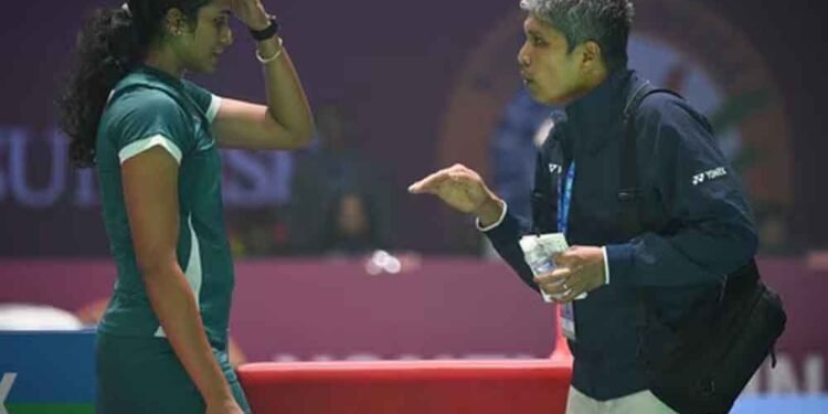 दुबई एयरस्ट्राइक से बचकर निकले पीवी सिंधू के कोच, बोले- ‘हम सुरक्षित हैं, पर हालात डराने वाले थे’