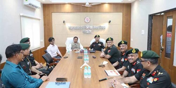 उप मुख्यमंत्री शुक्ल से थल सेना प्रमुख जनरल उपेन्द्र द्विवेदी ने की सौजन्य भेंट