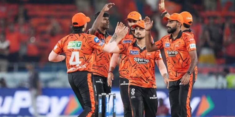 हैदराबाद ने दिल्ली को 47 रन से हराया, अभिषेक का शतक, मलिंगा ने 4 विकेट झटके