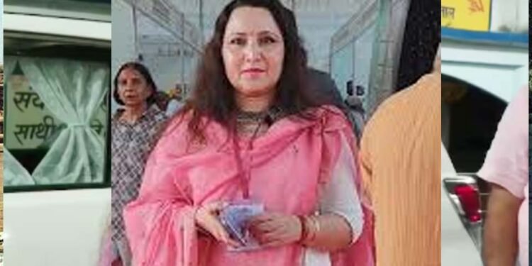 ‘हमने एक पर ही समाप्त कर दिया, आप इस जमाने की होकर 5 बच्चे कर रही हो’: IAS विदिशा मुखर्जी का प्रसूता पर हमला