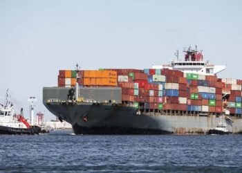 समंदर में नया टकराव! चीन और अमेरिका का सामना, जहाज रोकने को लेकर बढ़ी तनातनी