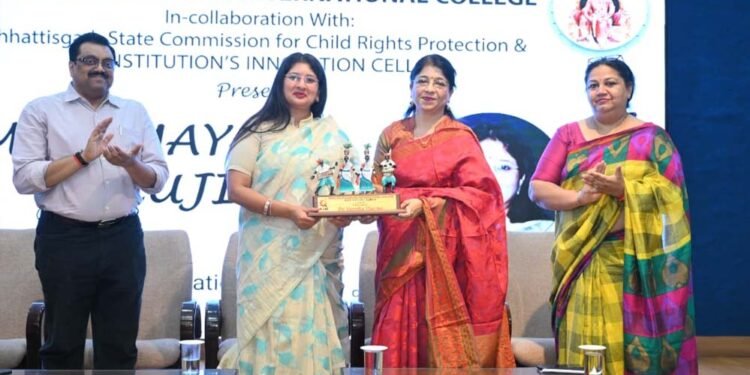 बच्चों का चरित्र निर्माण ही राष्ट्र निर्माण की आधारशिला है — डॉ. वर्णिका शर्मा