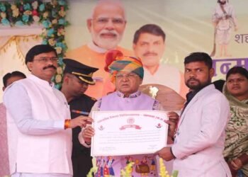 नजातीय जननायकों का स्वतंत्रता संग्राम में योगदान अभिनंदनीय : राज्यपाल  पटेल