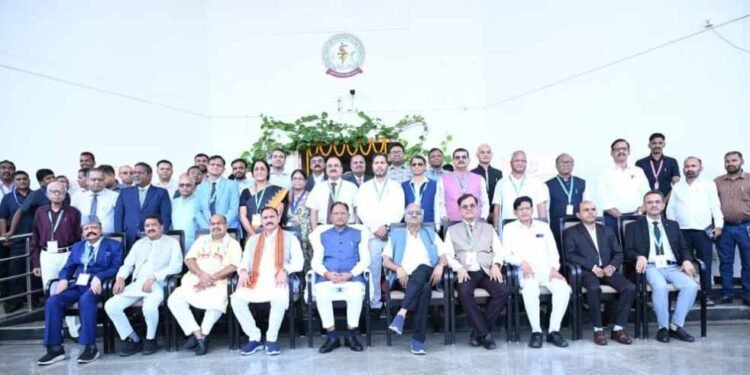 मातृ-शिशु मृत्यु दर घटाने का मिशन तेज, स्वास्थ्य मंत्री ने दिए गुणवत्ता सुधार के सख्त निर्देश