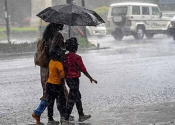 छत्तीसगढ़ में बदला मौसम, तापमान में गिरावट के साथ कई जगह बारिश और वज्रपात की संभावना