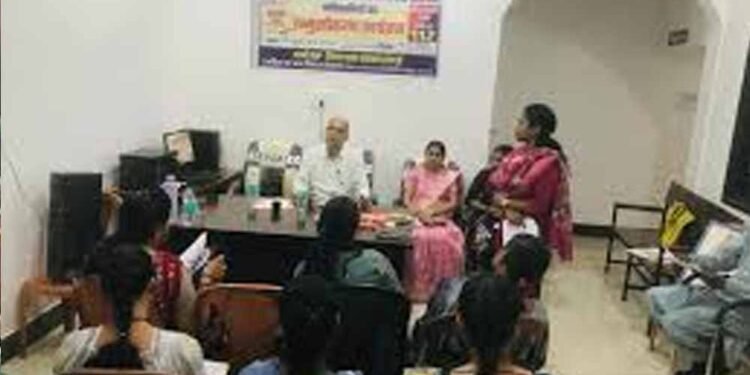 Manendragarh प्रशासन का एक्शन: 3 बाल विवाह रुकवाए, परिवारों को दी सख्त समझाइश