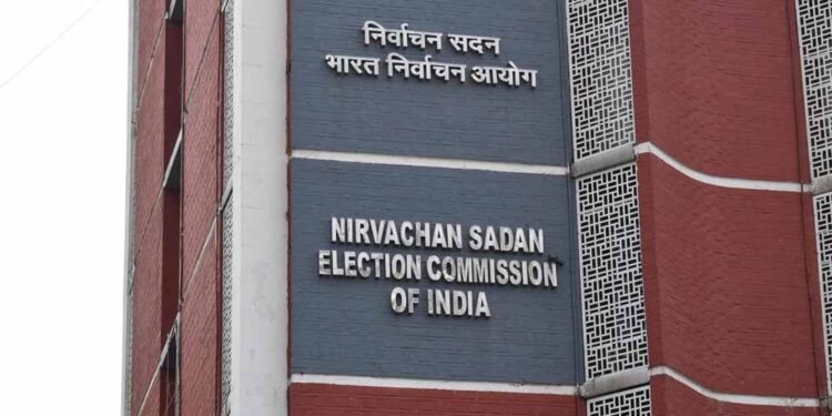 क्या पश्चिम बंगाल में फिर होंगे चुनाव? EVM गड़बड़ी की 77 शिकायतों पर जांच शुरू