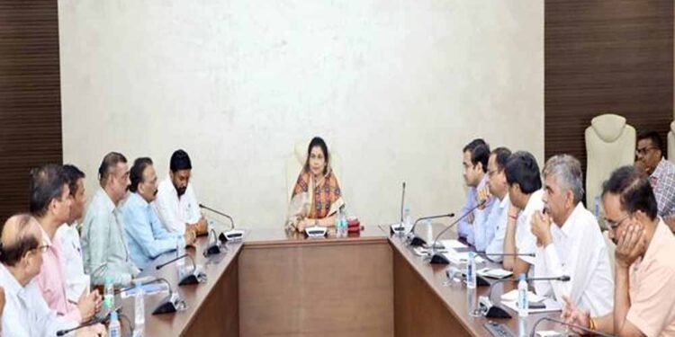 समय सीमा में पूरी हों पेयजल व्यवस्थाएं: राज्यमंत्री गौर गोविंदपुरा के विकास कार्यों की समीक्षा, देरी पर जताई नाराजगी