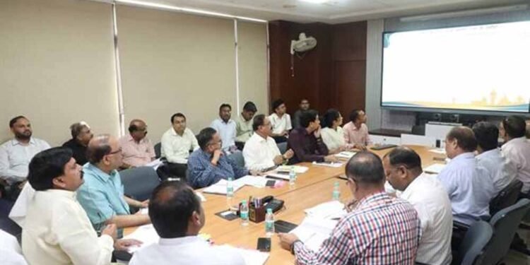 राज्य मंत्री लोधी ने की पर्यटन बोर्ड की समीक्षा