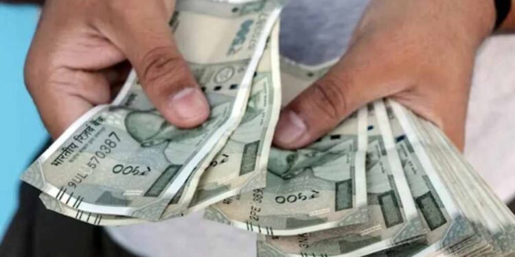 सरकारी कर्मचारियों के परिवारों को बड़ा तोहफा: अनुग्रह राशि बढ़कर 1.25 लाख हुई