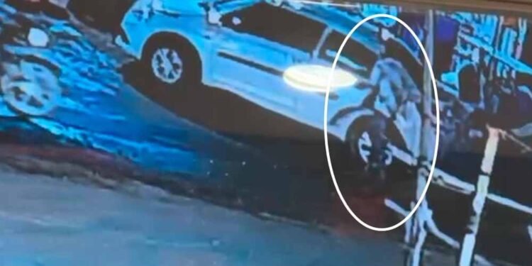 इंदौर में कार की टक्कर से पाइपलाइन फटी, धमाके के साथ गैस रिसाव से मचा हड़कंप