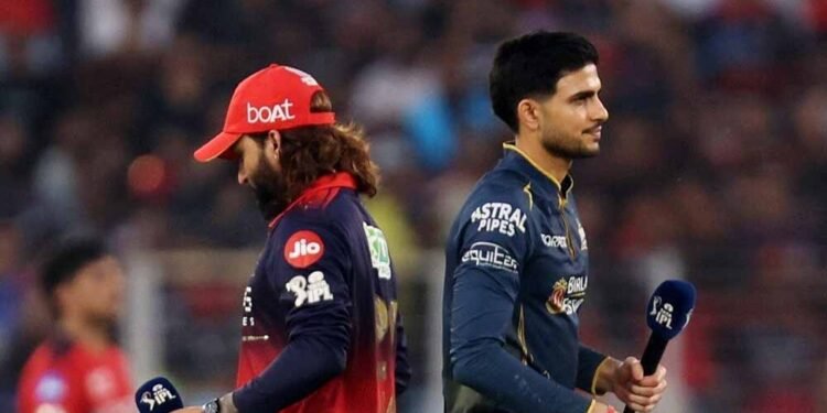 गुजरात टाइटंस ने रॉयल चैलेंजर्स बैंगलोर के खिलाफ जीता टॉस