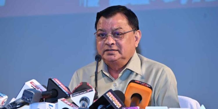 श्रमिक समाज की आधारशिला हैं और उनके बिना विकास की कल्पना अधूरी: श्रम मंत्री  लखनलाल देवांगन