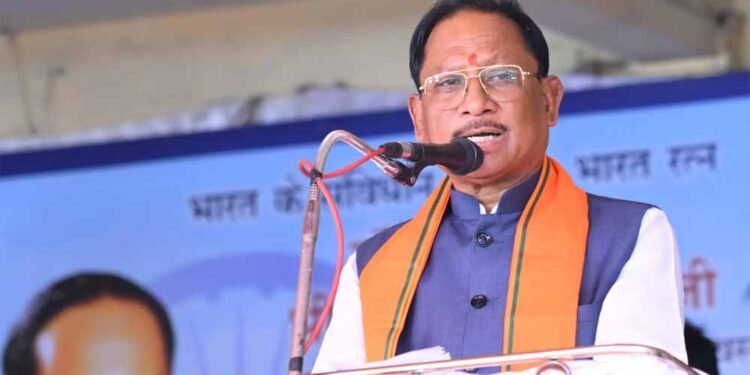 संविधान के मूल्यों को जन-जन तक पहुंचाने का संकल्प: समरसता भोज में शामिल हुए मुख्यमंत्री साय