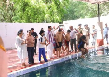 राज्यमंत्री डॉ. गौतम टेटवाल ने शासकीय स्विमिंग पूल का किया लोकार्पण