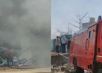 खंडवा वाणिज्यकर कार्यालय में भीषण आग, छुट्टी के दिन जले अहम दस्तावेज़