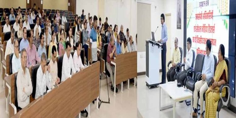 सकारात्मक वातावरण बना सकते हैं अच्छे आइडियाज : कुलगुरू तिवारी