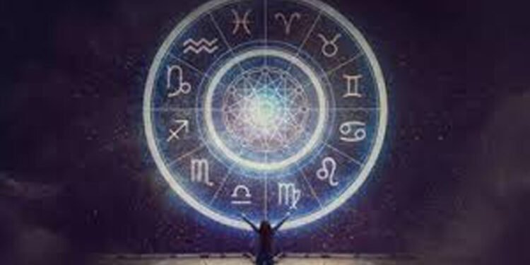 मंगल का मीन में गोचर, शनि के साथ खतरनाक युति, इन 4 राशियों पर टूटेगा मुसीबतों का पहाड़