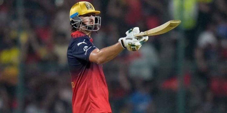 रॉयल चैलेंजर्स बैंगलोर की आधी टीम पवेलियन लौटी, टिम डेविड आउट—अक्षर पटेल का कमाल