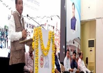 विद्यार्थी पारंपरिक कक्षा शिक्षा से आगे बढ़कर विज्ञान के व्यावहारिक एवं अनुप्रयुक्त स्वरूप से हुए परिचित