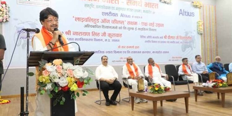 सक्षम भारत–समर्थ भारत’ के तहत दिव्यांगजनों को नि:शुल्क ई-साइकिल वितरण