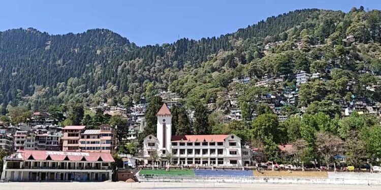 नैनीताल ट्रेड्स कप हॉकी प्रतियोगिता 2026: देशभर की 32 टीमें दिखाएंगी दम