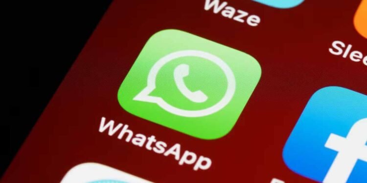 बिना Seen हुए देखें WhatsApp Status, जानें 3 आसान और सुरक्षित तरीके