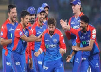 IPL 2026: DC vs RR मुकाबला, प्लेऑफ की जंग में कौन मारेगा बाजी?
