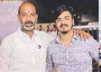 तेलंगाना में केंद्रीय मंत्री बंडी संजय के बेटे पर गंभीर आरोप, HC ने गिरफ्तारी पर राहत देने से किया इनकार