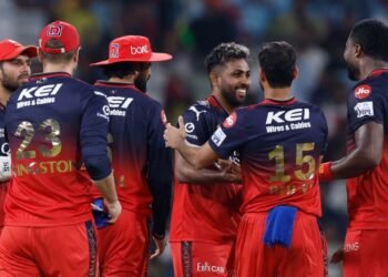 RCB ने रचा इतिहास, IPL प्लेऑफ में पहुंचने वाली पहली टीम बनी, पंजाब की लगातार छठी हार