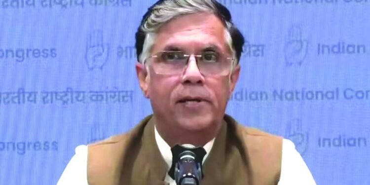 पवन खेड़ा को सुप्रीम कोर्ट से अग्रिम जमानत, लेकिन पुलिस बुलावे पर थाने में पेश होना होगा