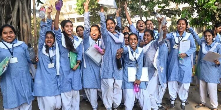 छत्तीसगढ़ 12वीं रिजल्ट: 41 हजार से ज्यादा फेल, साइंस स्टूडेंट्स का परफॉर्मेंस सबसे बेहतर