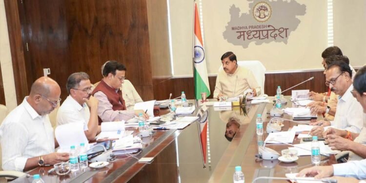 भोपाल और इंदौर-उज्जैन मेट्रोपॉलिटन क्षेत्र नई सड़कों से होगा समृद्ध : मुख्यमंत्री डॉ.यादव