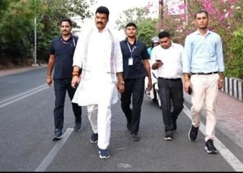 दैनिक जीवन में छोटे-छोटे बदलाव अपनाकर प्रधानमंत्री जी के संदेश को जन आंदोलन बनाएं : मंत्री राजपूत
