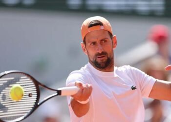 French Open 2026 में जोकोविच का बड़ा धमाका, कोर्ट पर उतरते ही तोड़ा फेडरर का वर्ल्ड रिकॉर्ड