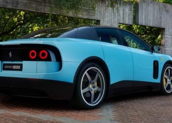 Ferrari की पहली इलेक्ट्रिक कार Luce से उठा पर्दा, शानदार डिजाइन ने जीता दिल