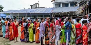 बंगाल के 15 मतदान केंद्रों पर री-पोलिंग, 9 बजे तक 16.23% वोटिंग