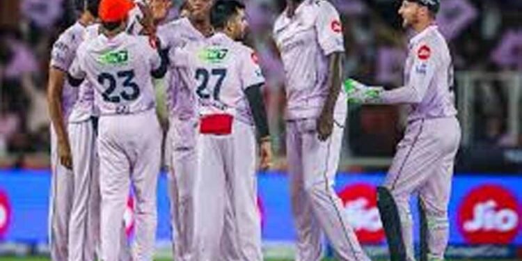 GT vs SRH: रबाडा-होल्डर के तूफान में उड़ी हैदराबाद, गुजरात बनी नंबर-1