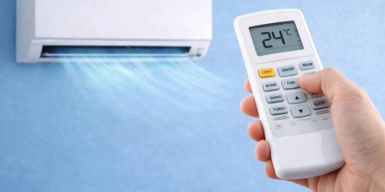 गर्मी में एसी का सही इस्तेमाल,6–8 घंटे चलाना सुरक्षित, 24–26°C तापमान सबसे बेहतर
