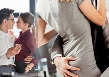 ऑफिस रोमांस का सर्वे वायरल, 40% ने पार्टनर को दिया धोखा