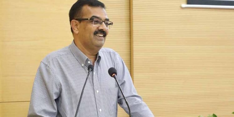 सभी शैक्षणिक संस्थानों में प्रदर्शित किए जाएं मानसिक स्वास्थ्य सहायता हेल्पलाइन नंबर