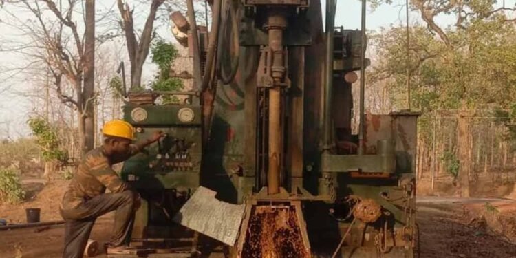 हाड़ी कोरवा बसाहटों में अब नहीं रहेगा पानी का संकट-सुदूर अंचलों में खोदे जाएंगे 113 हैंडपंप और बोरवेल